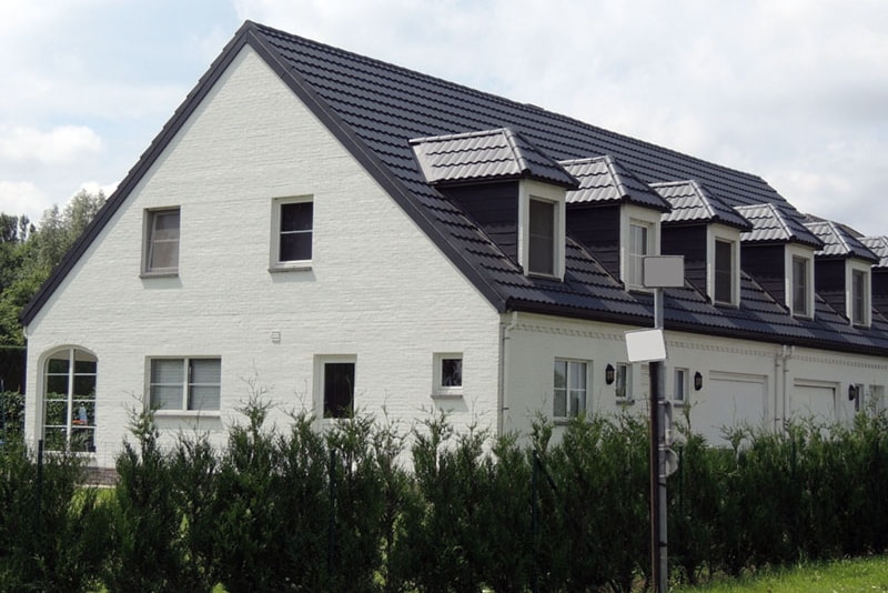 Композитная черепица рядовая Decra Элеганс Красный Аметист